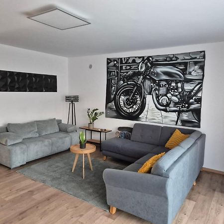 Toelgyes Apartmanhaz Σέγκεντ Εξωτερικό φωτογραφία