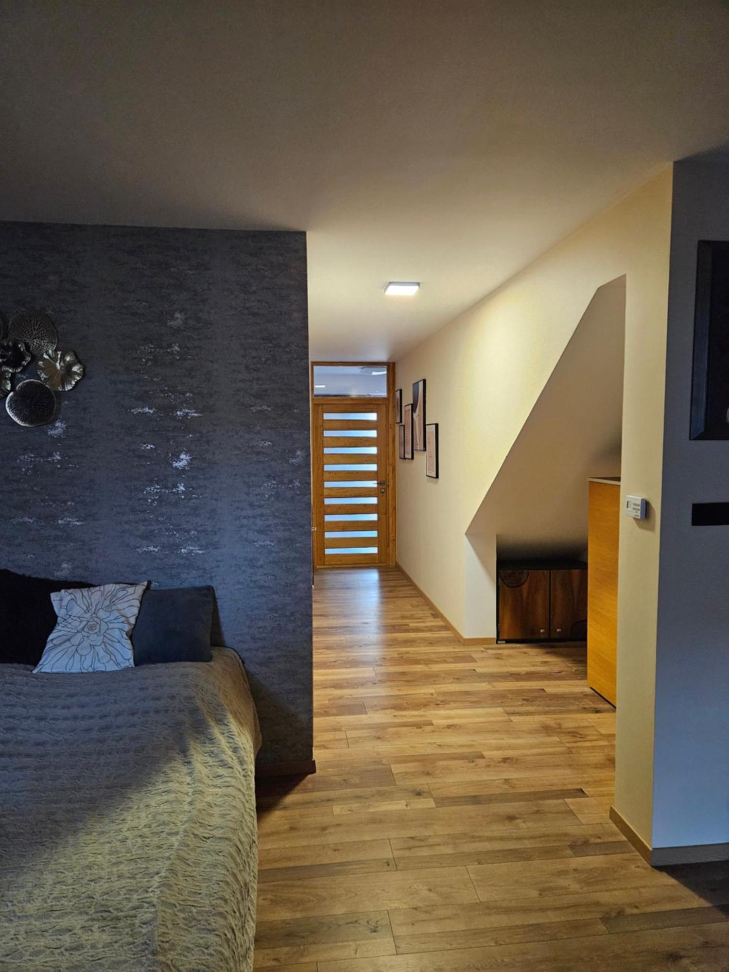 Toelgyes Apartmanhaz Σέγκεντ Εξωτερικό φωτογραφία