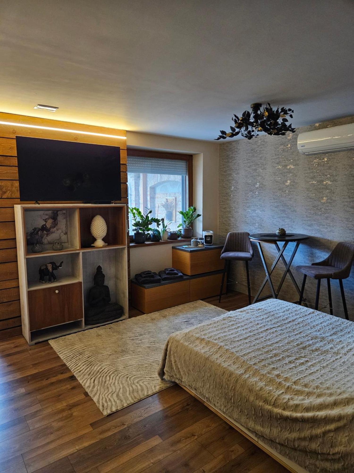 Toelgyes Apartmanhaz Σέγκεντ Εξωτερικό φωτογραφία